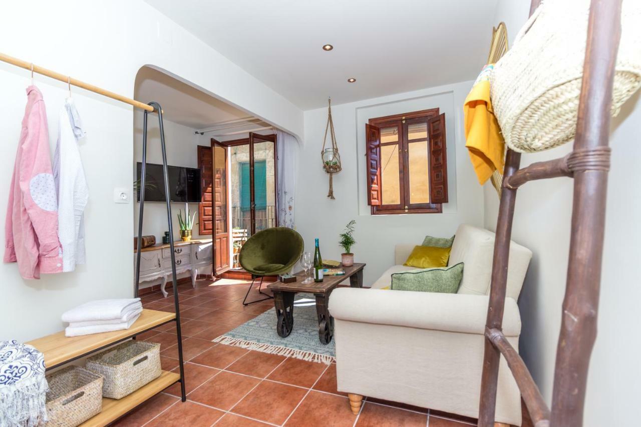 Mediterrani Studio - The Old Town Apartment ตาร์ราโกนา ภายนอก รูปภาพ